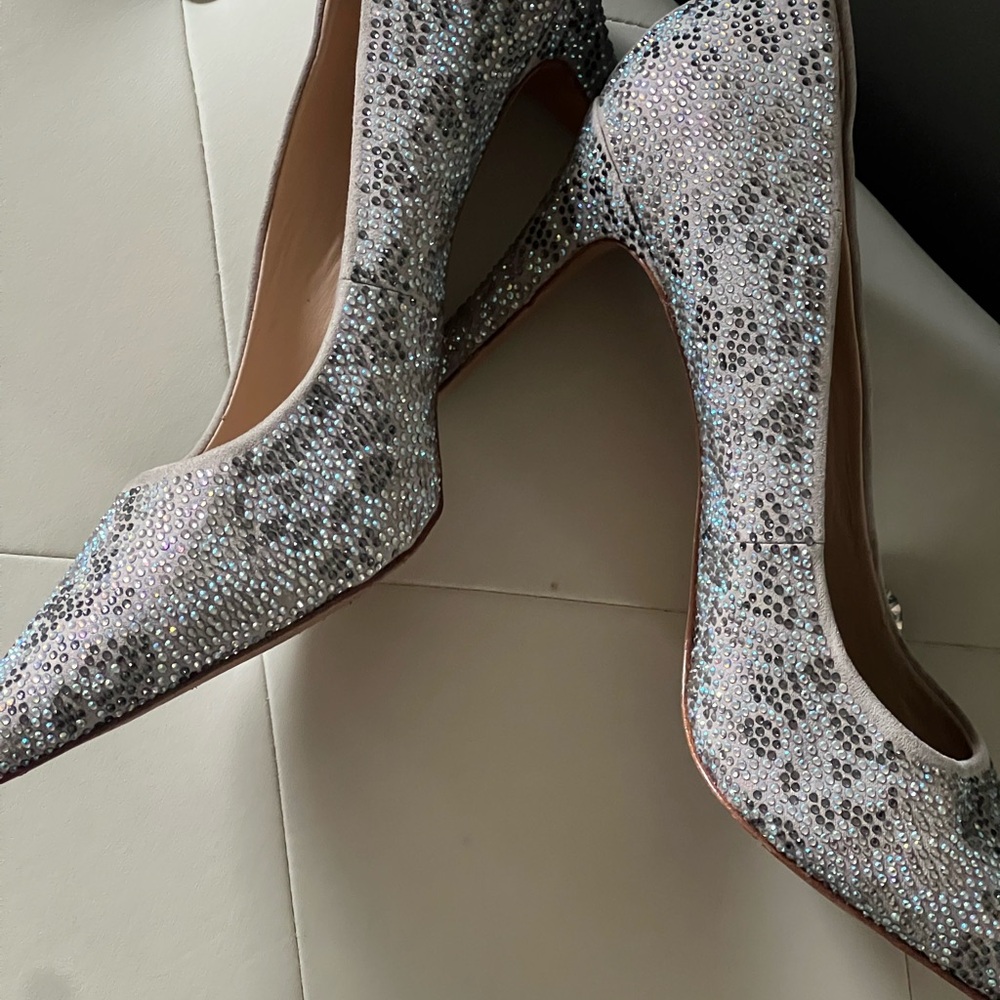 ANTONIO MELANI Silver Stiletto Heels with Lace Overlay